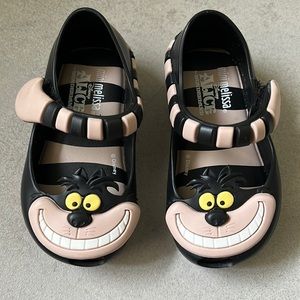 Mini Melissa never worn Alice in Wonderland